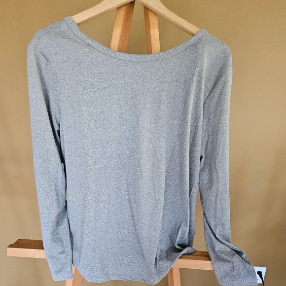 NWOT - Long Sleeve Back Twist Tee Shirt US 12 - Picture 5 of 5